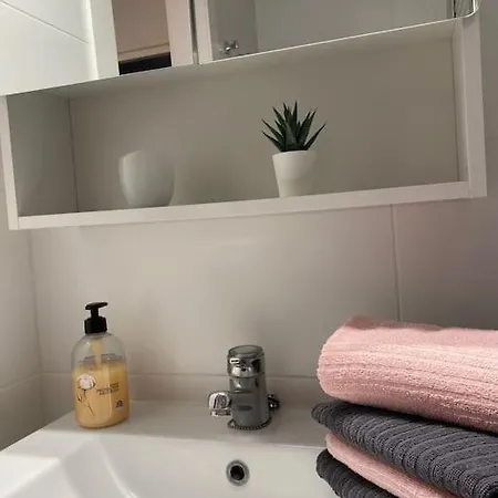 La Margarita Apartment, Club Tropicana