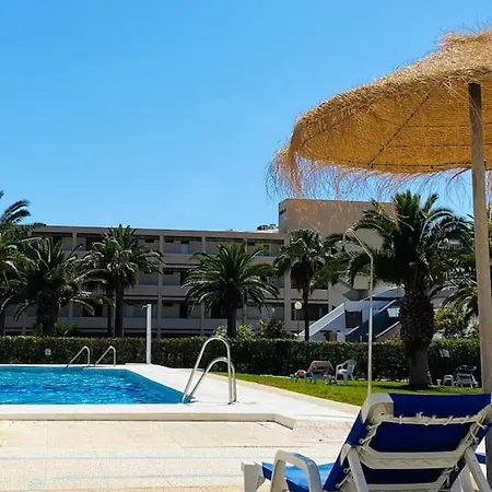 La Margarita Apartment, Club Tropicana *